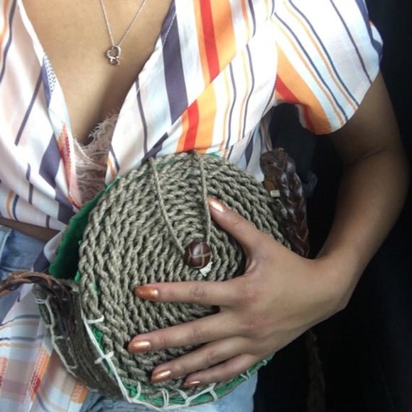 Round Rattan Shoulder Bag - Picture 2 of 2